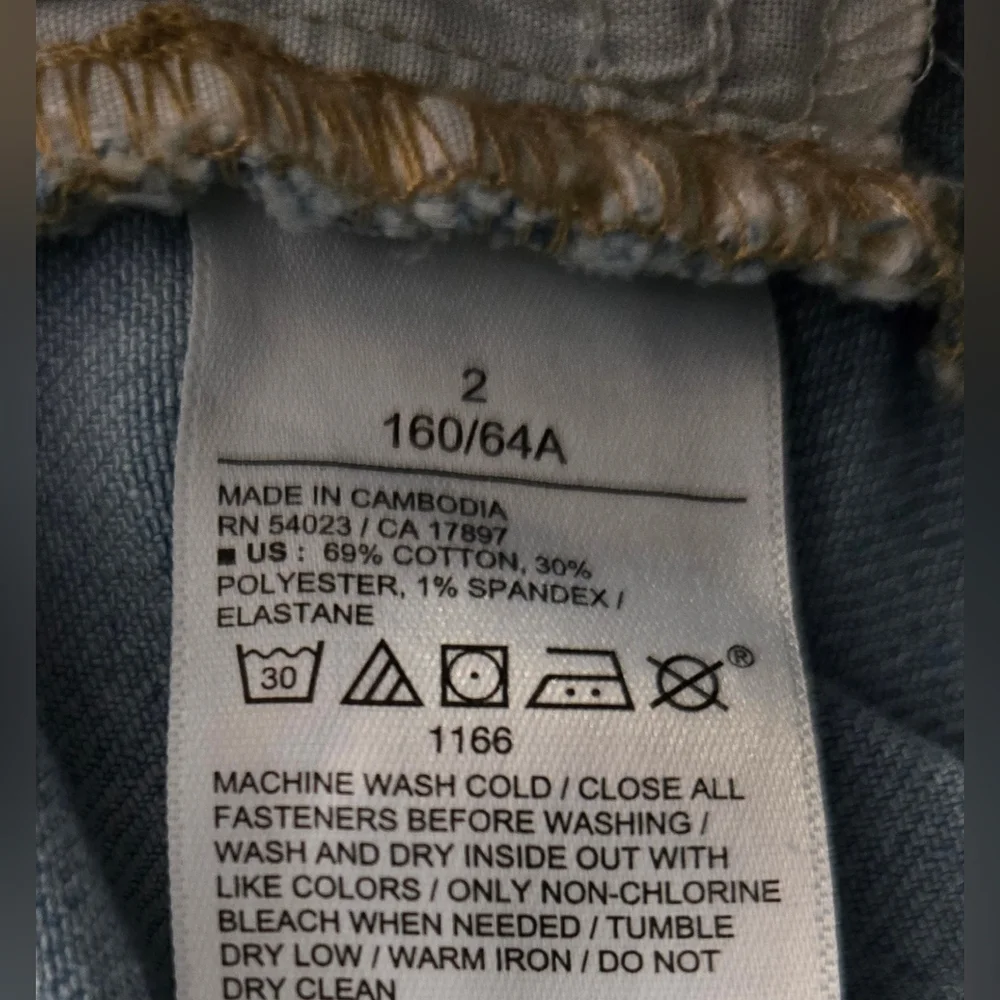 Old Navy Wow Shorts Nwt High Rise Cuffed 3" Inseam Stretch Sz 2 - Picture 8 of 8